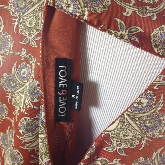 Love & Love Orange V-neck  Sleeveless Romper - Picture 6 of 6